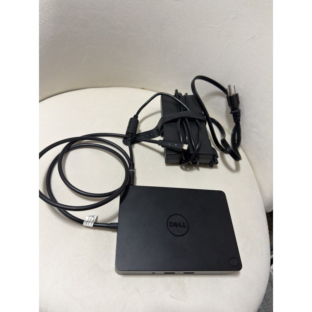 Dell WD15 USB-C Docking Station K17A001 w/ 130W Adapter HDMI VGA DisplayPort